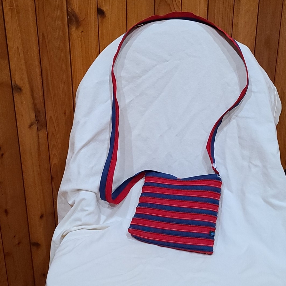 Zip-it Blue and Red Zipper Crossbody Handbag